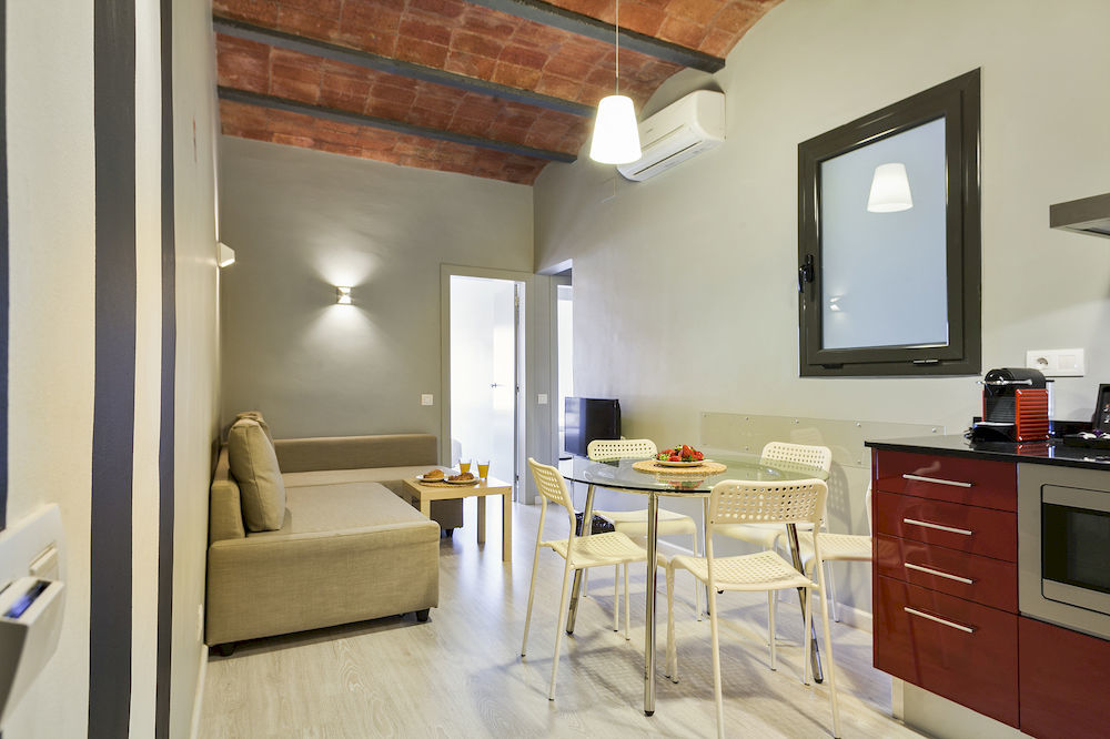 Dingdong Fira Apartments Barcelona Exterior photo